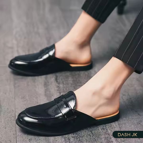 Chọn giày sục có phần đế dễ chịu