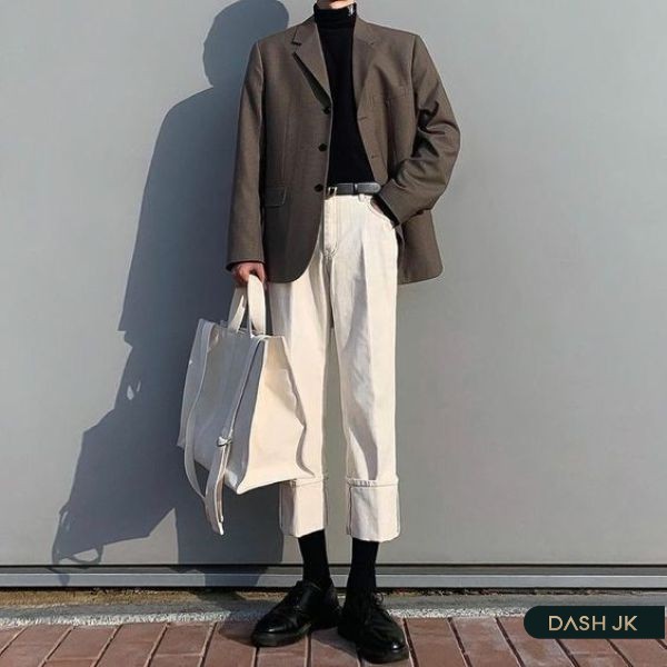 Phối đồ với áo sweater và blazer