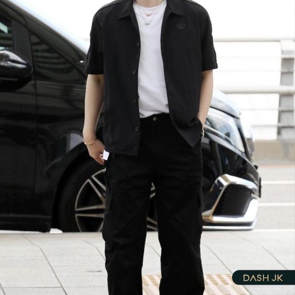 phong cách Street Style nam cùng áo thun, quần jean