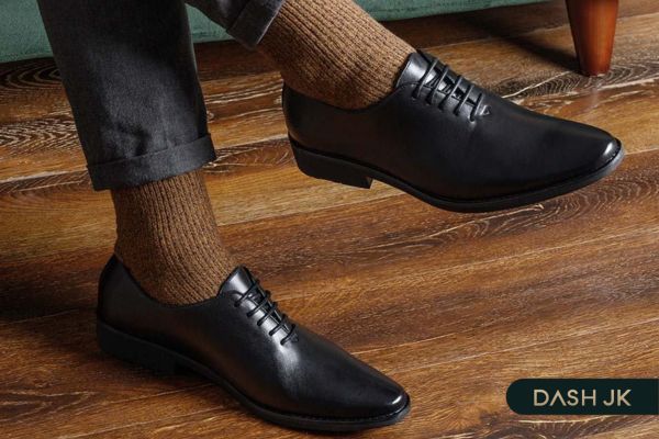 Nam chân 25cm đi giày size bao nhiêu?