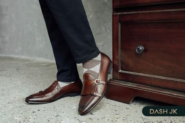 Giày rộng nên làm gì