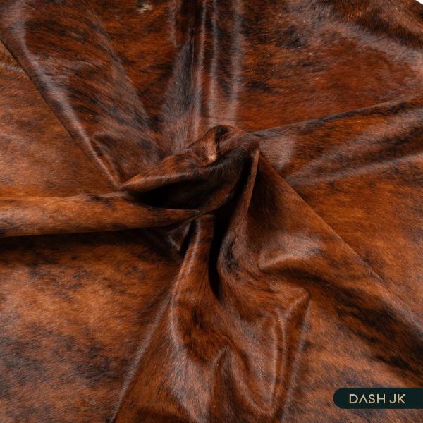 Da  da thuộc tự nhiên sẽ có mùi thơm nhẹ của các loại thảo mộc được sử dụng