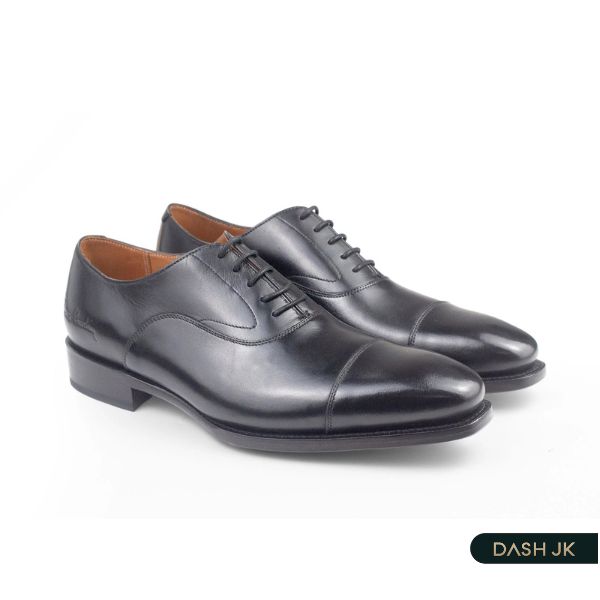 Giày Oxford may giấu chỉ