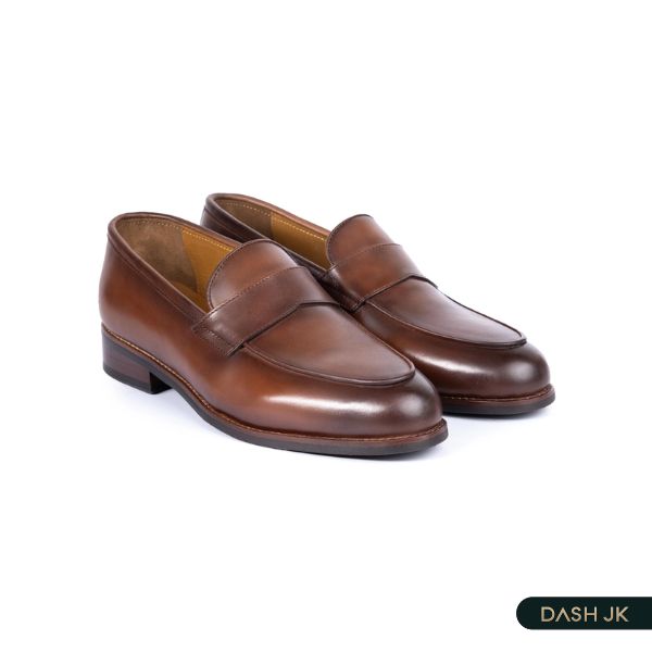 Shop đồ da quý ông chuẩn gu giày Tây thuần Việt Be Classy