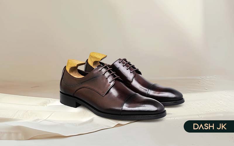Giày Derby mũi captoe hơi hướng cổ điển