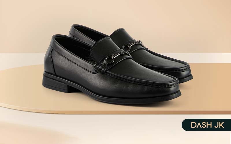 Kiểu giày Horsebit Loafer đai ngang hình yên ngựa quý tộc cổ điển