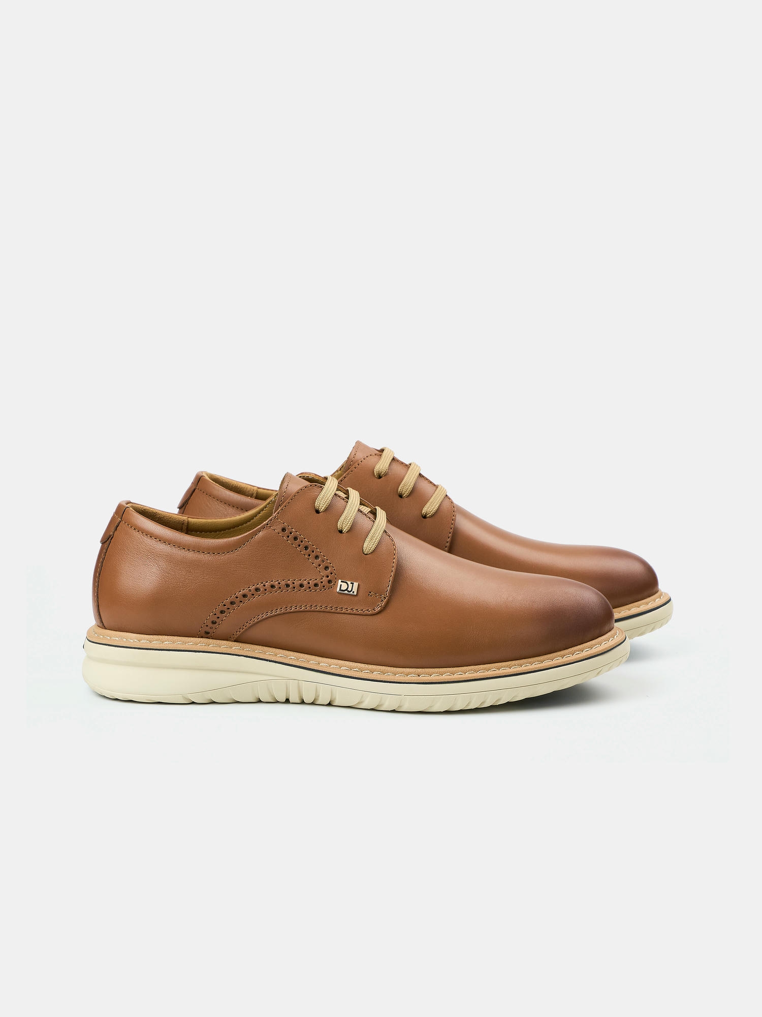 DYNAMIC_SNEAKER_2025_NAUBO_1